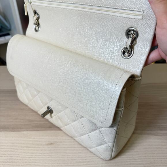 Chanel Pearly Caviar Quilted Jumbo Double Flap Dark White - Picture 11 of 16